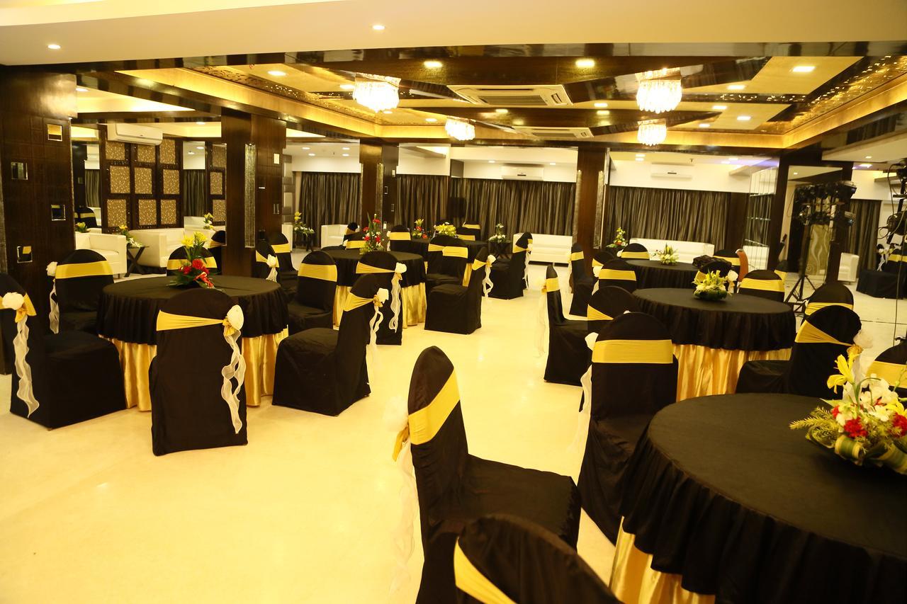 The Majestic Suites Kalkutta Exterior foto