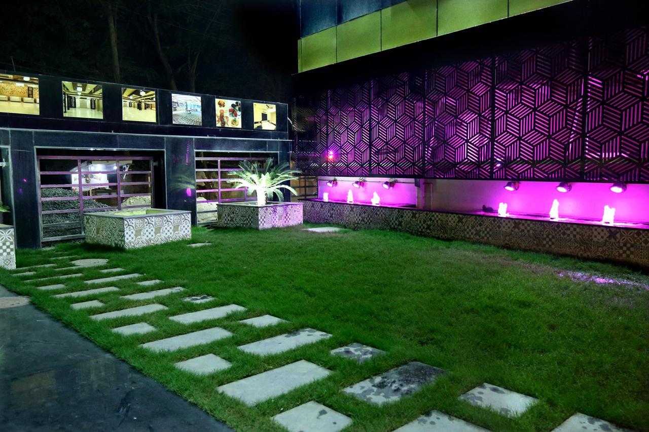 The Majestic Suites Kalkutta Exterior foto