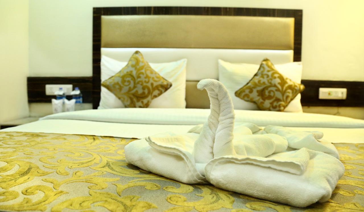 The Majestic Suites Kalkutta Exterior foto