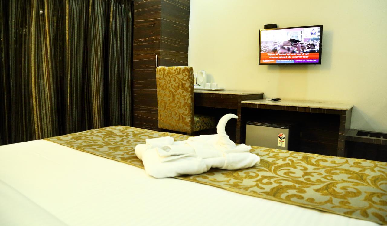 The Majestic Suites Kalkutta Exterior foto