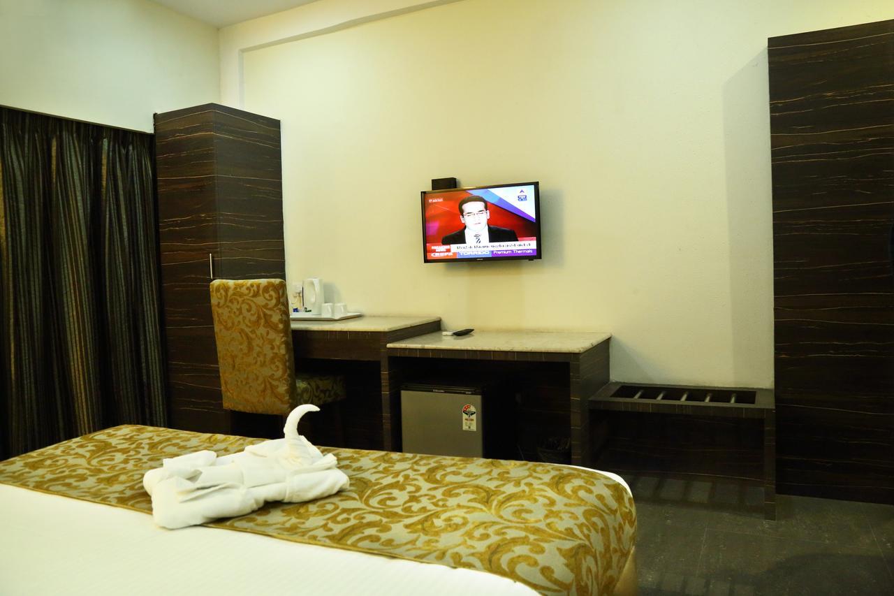 The Majestic Suites Kalkutta Exterior foto
